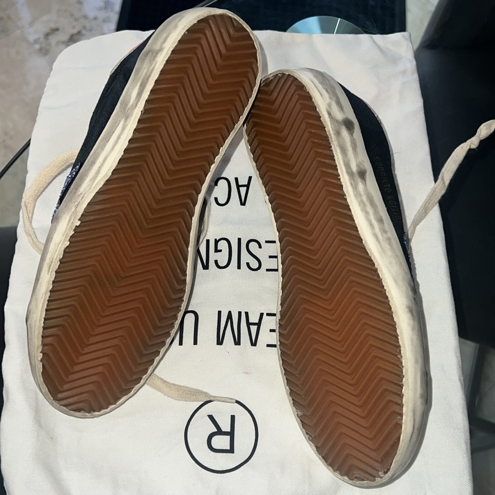 Golden Goose Sneakers - Picture 8 of 11